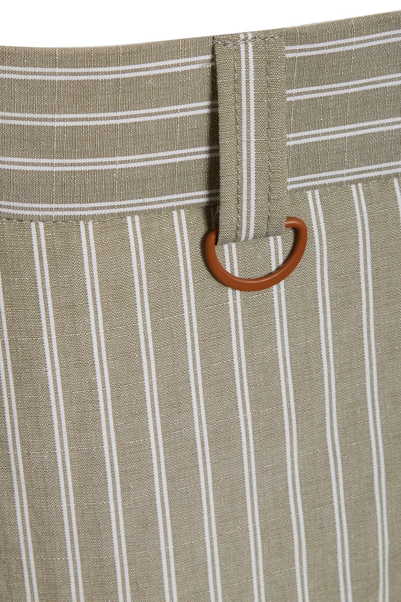 PINSTRIPE D - RING SHORT