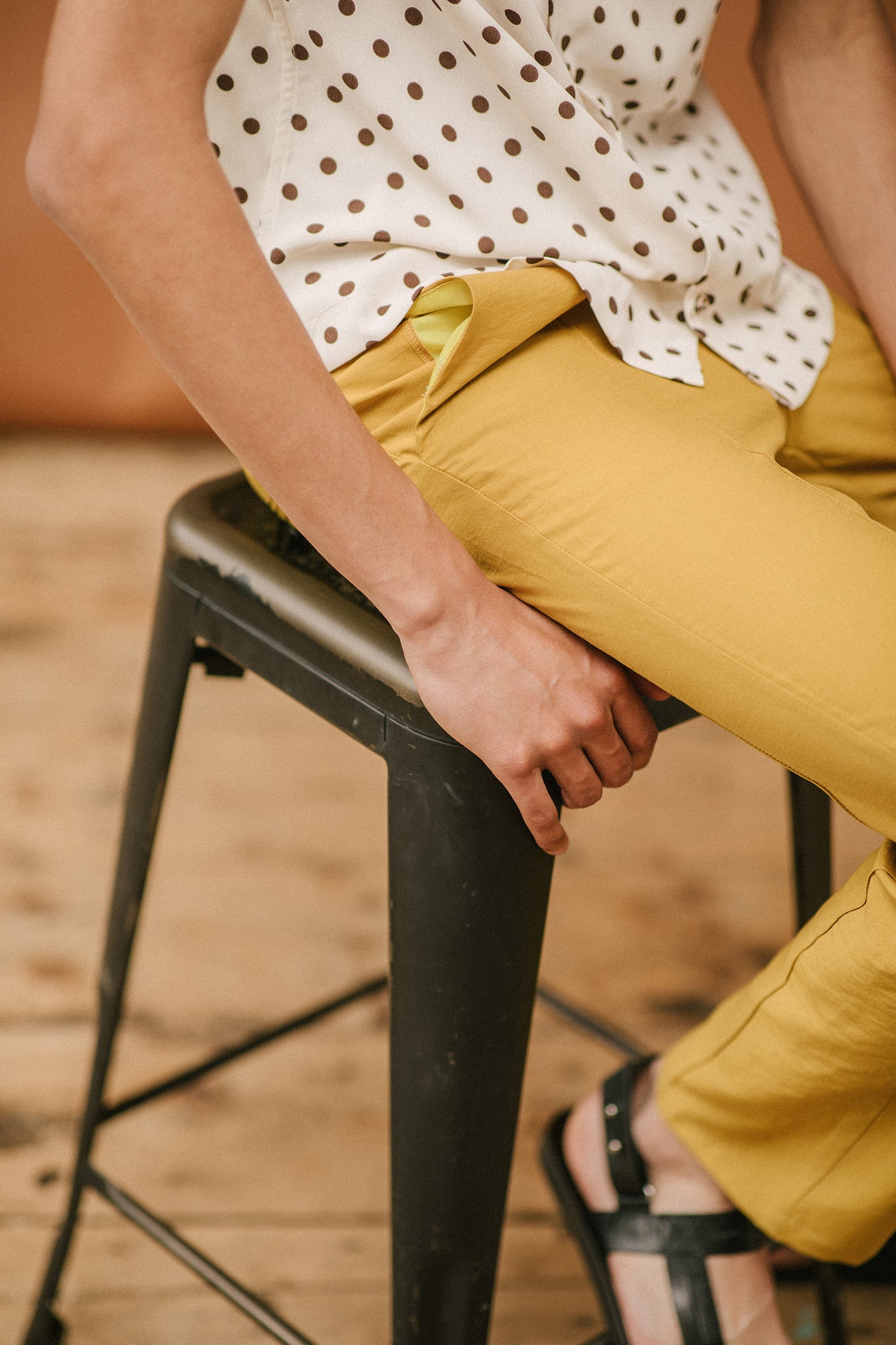 MUSTARD LINEN LOOSE FIT TROUSER